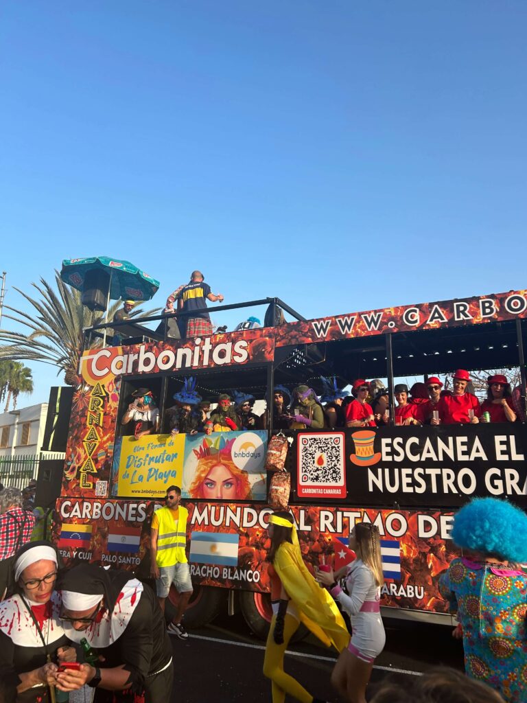 karneval v Maspalomas